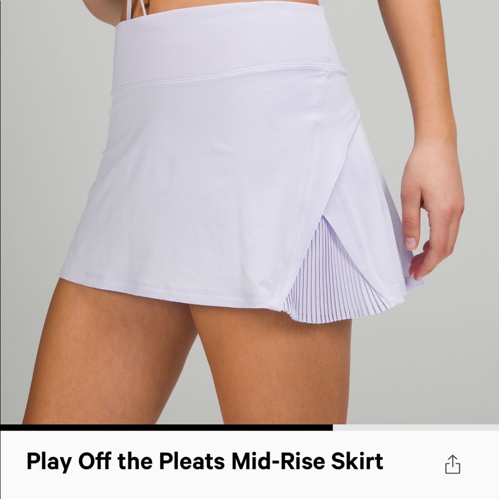 Lululemon Off the pleats mid rise skirt size 8